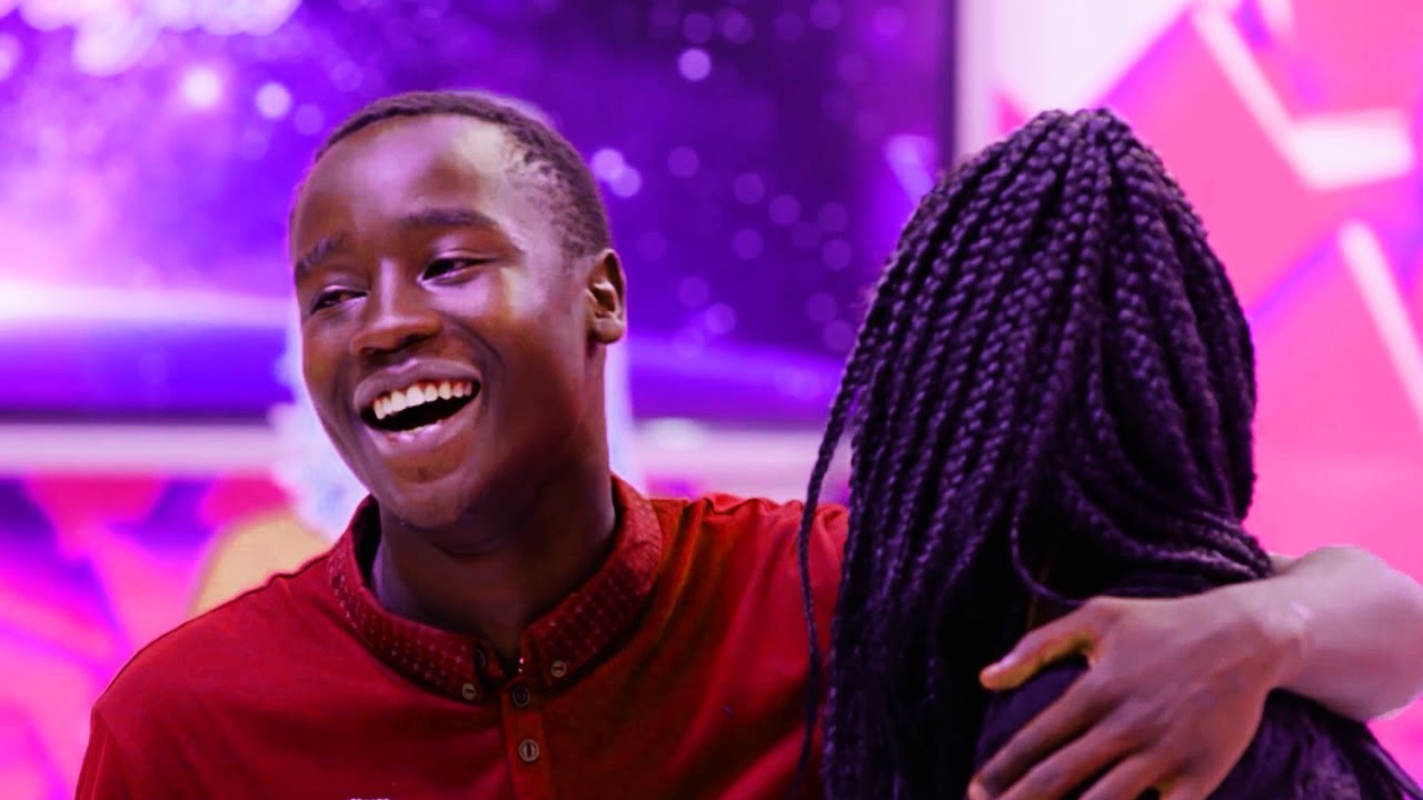 The shy girl declared her love to Alex on the show || Hello Mr.Right
