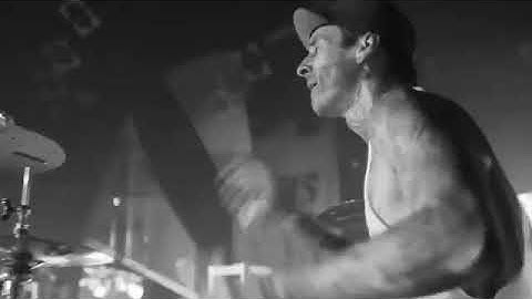 Yelawolf x Travis Barker , Pop the Trunk