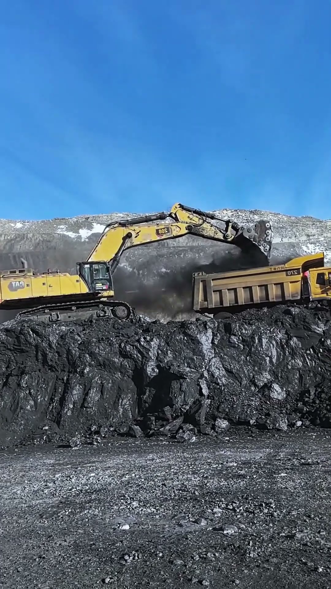Coal mining process- Good tools and machinery make work easy