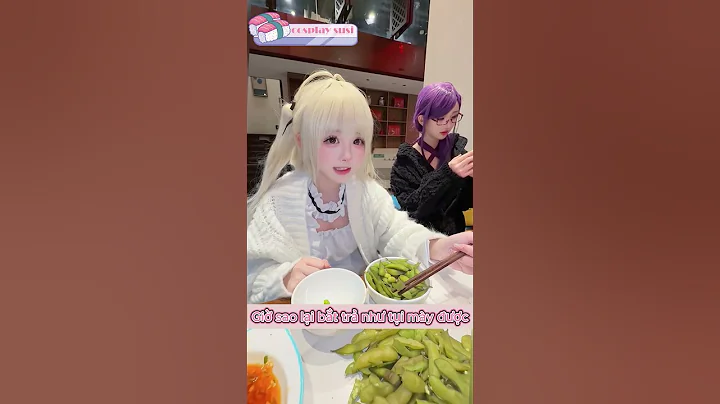 Khi kêu các cô cosplayer chung tiền #shorts #cosplay #anime