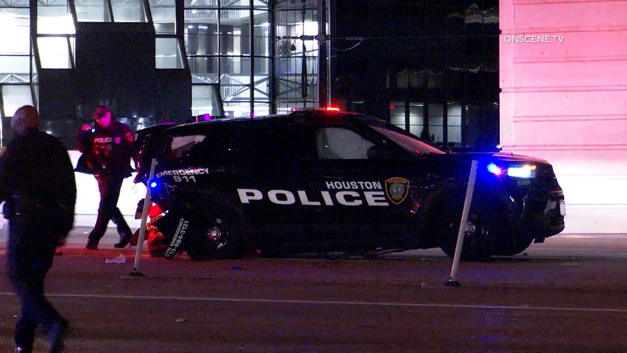 Suspected Drunk Driver Collides with Houston PD Officer - YouTube