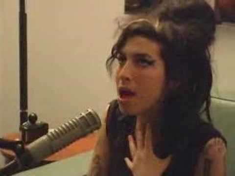 Valerie by Amy Winehouse (acoustic version)