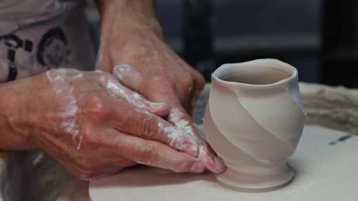 A New Approach to Faceting Pottery | DICK LEHMAN