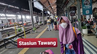 Suasana Stasiun Tawang Semarang terbaru. Liburan naik kereta api Argo Bromo Anggrek