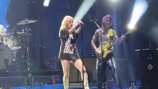 Decode - Paramore live at Boston Calling 2023 screenshot 5
