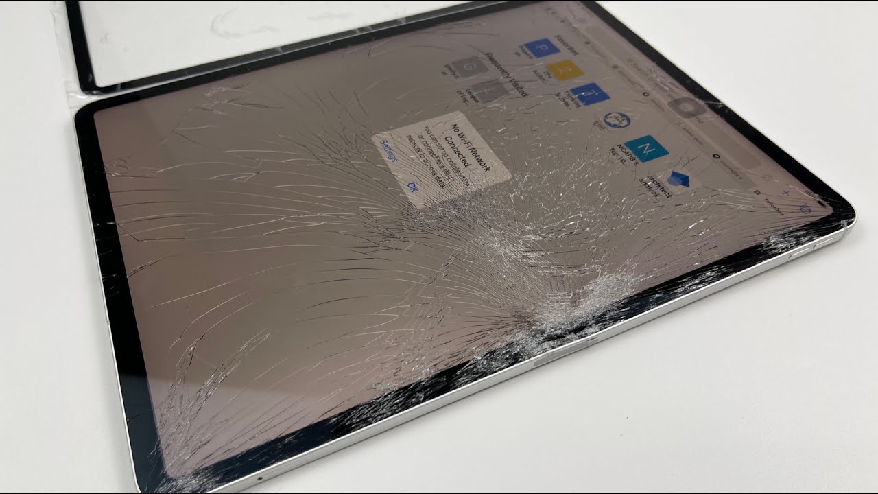 iPad Air 4 Cracked Screen Replacement | Sostituzione dello schermo rotto  dell'iPad Air 4 - YouTube