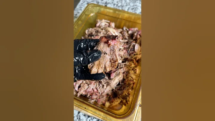 Root Beer Pulled Pork is SO dang good 🔥 #bbq #pulledpork #smokedmeat #texasbbq