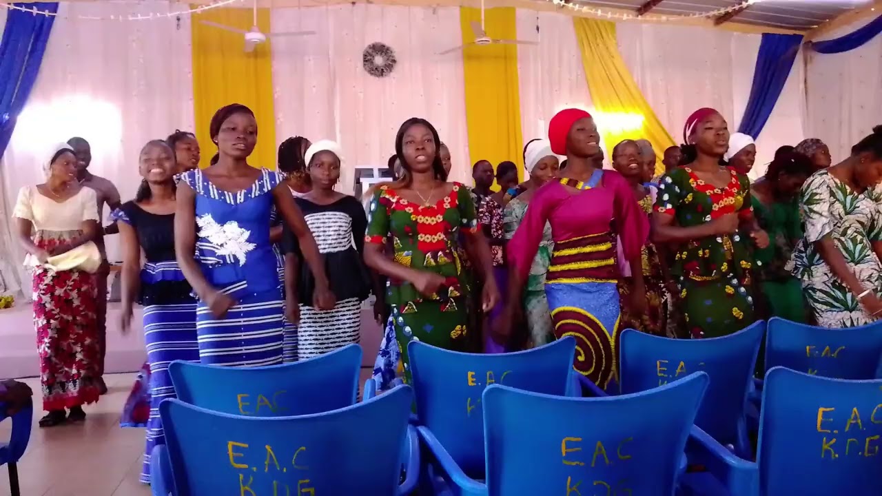 Prestation de la chorale bambara phone de l'EAC kdg.