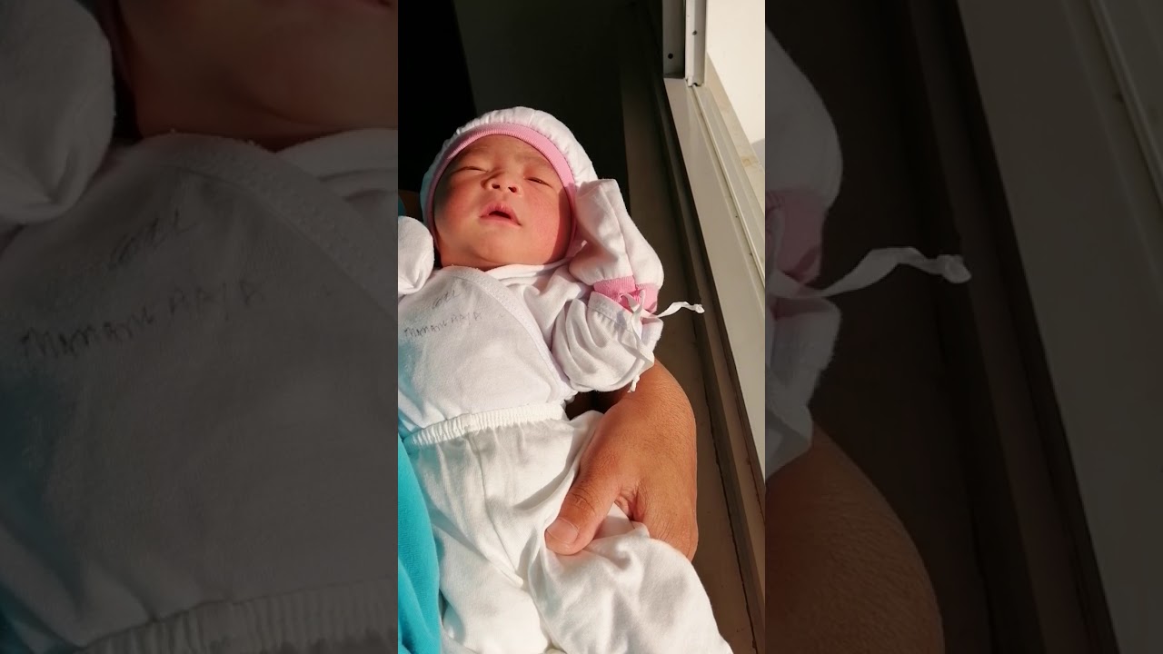 #Natural #VitaminD Jaden's 1st Sunlight exposure - YouTube