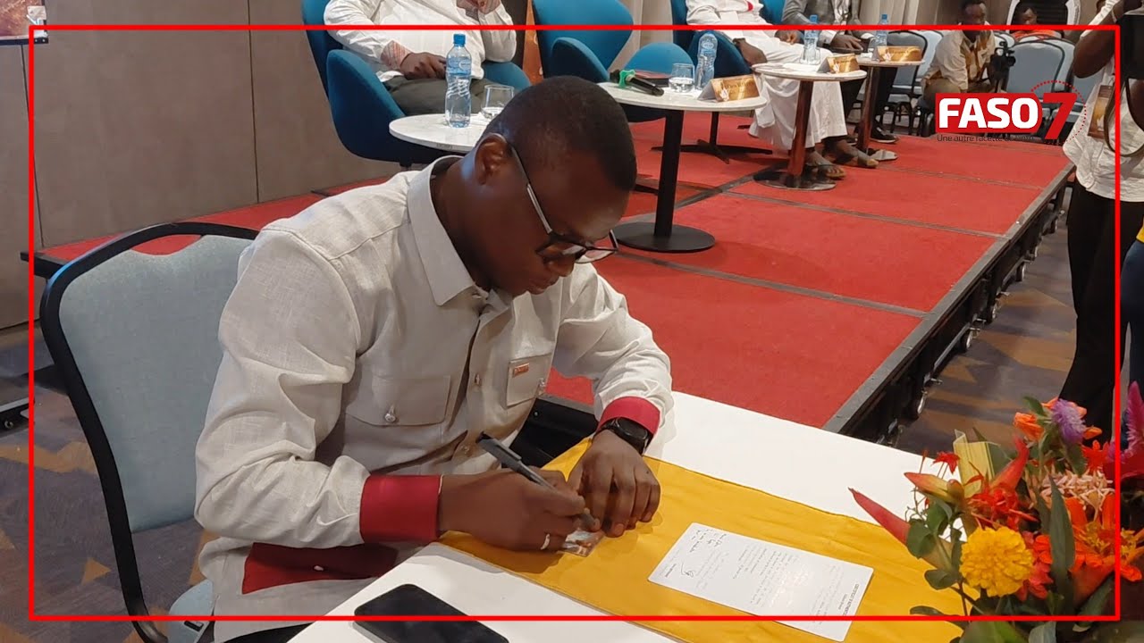 Burkina Faso : Le chantre Chris Bethanie présente son premier album, « Effusion »