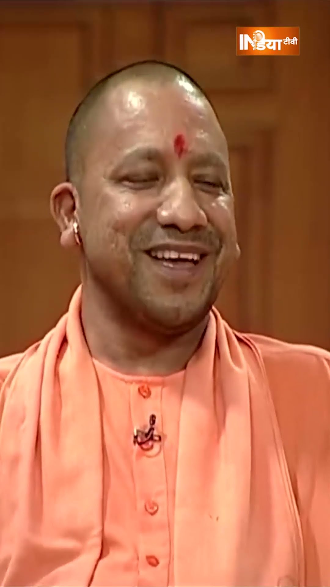 जब विपक्ष ने #cmyogi के भगवे वस्त्र पर उठाए सवाल...सीएम योगी ने दिया ऐसा अद्भुत जवाब #samajwadiparty