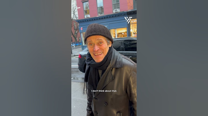 TikToker Meets Willem Dafoe Without Knowing Who He Is!