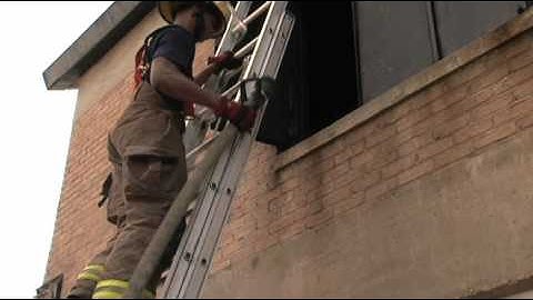 Charged Hoseline Up Extension Ladder