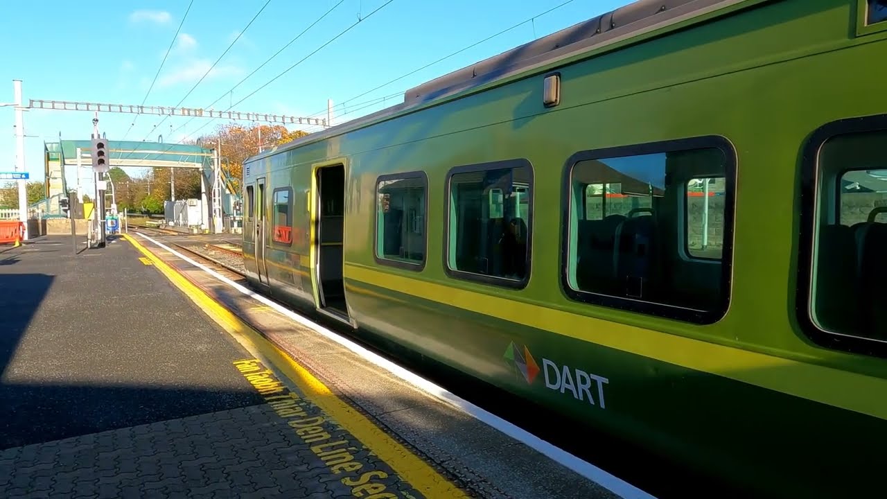 DART TRAIN arriving at BRAY TRAIN STATION in IRELAND🇮🇪