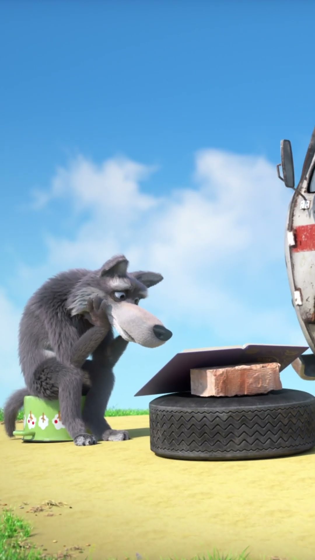 Viendo videos de comida en internet ?? #Shorts #mashabear #niños #animación #mashaoso2024