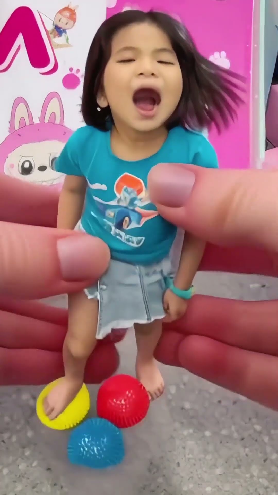 Su Hao comedy: paws plasticine baby girl ?