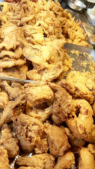 Crispiest fried chicken butt, wings, breast, thighs and drumstick😋😋😋 #shorts