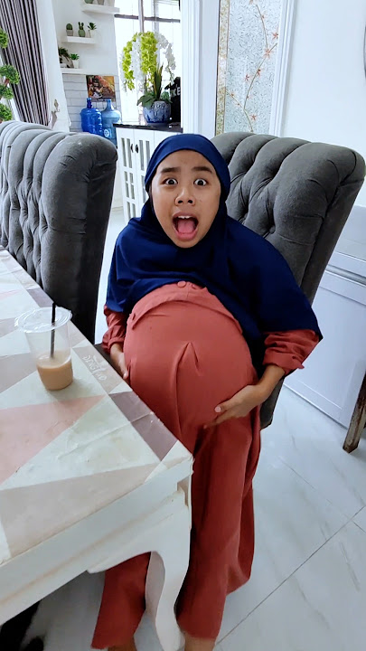 Riska Vlogs Her Fat Stomach After Drinking Too Much Jumbo Iced Tea