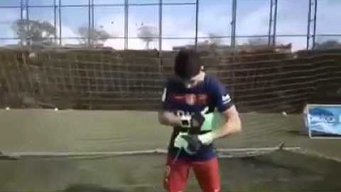 Luis Suarez goal keeping skill