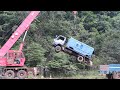 ឡានស្ទួចឡានក្រឡាប់ | truck accident & recovery by crane | truck fails Cambodia