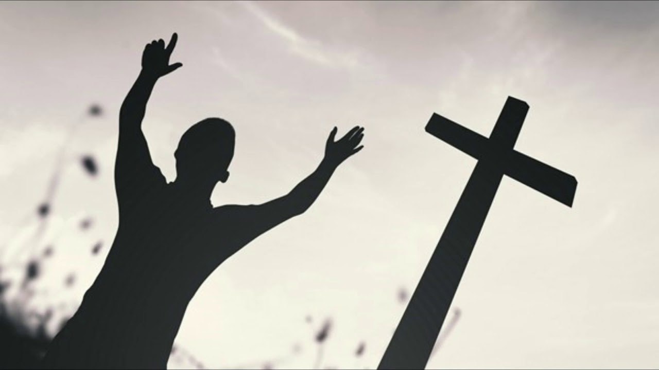 человекмолится на коления. хвала в молитве 6 букв. хвала в молитве 6 букв. люди молятся на крест. хвала в молитве 6 букв.