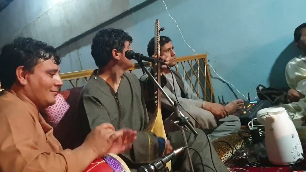 بهترین آهنگ های گلچین دمبوره نجیب جان کشمی همتو مست محفلی.Najeeb Jan keshmi Dambora