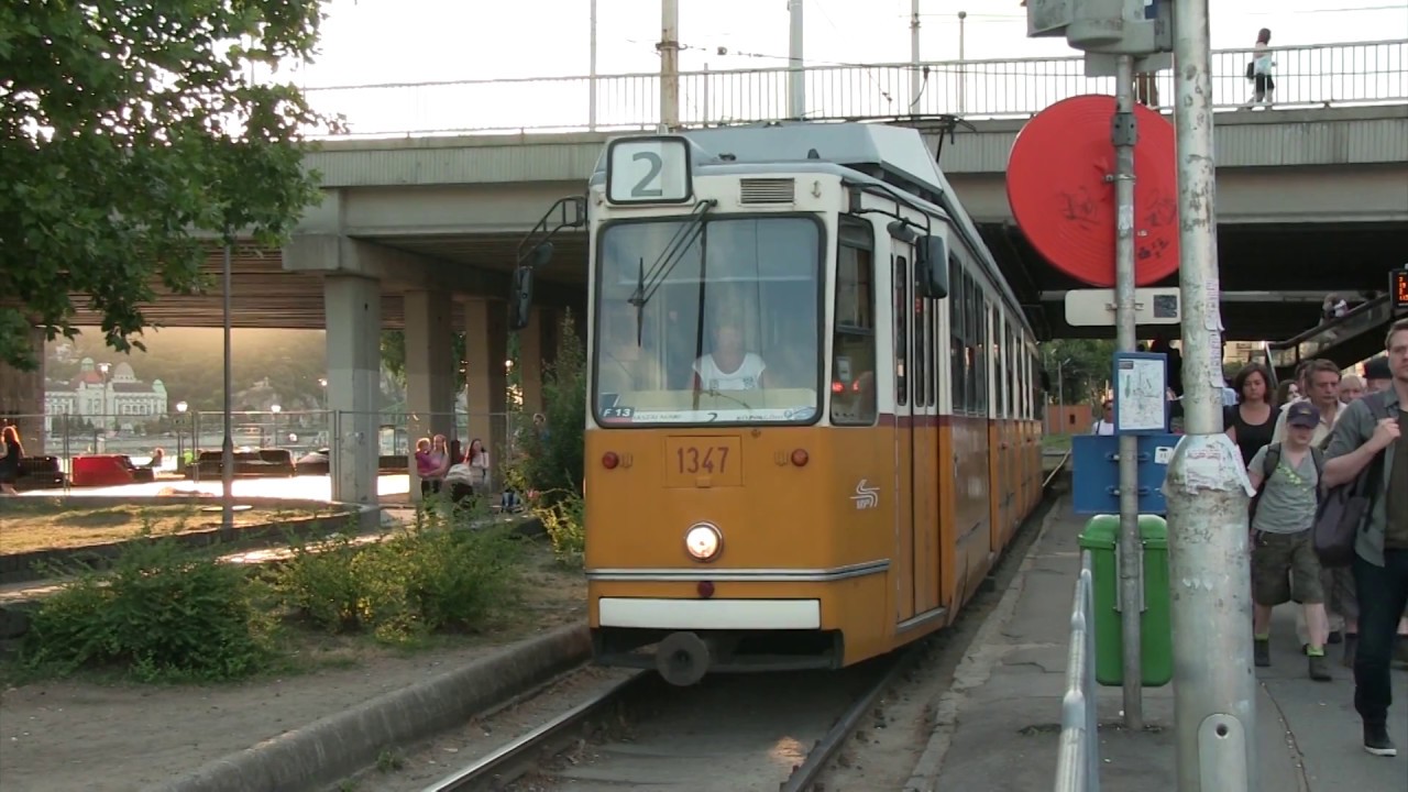 Трамвай на о.п. Борарос тep / Trams at Boraros ter stop