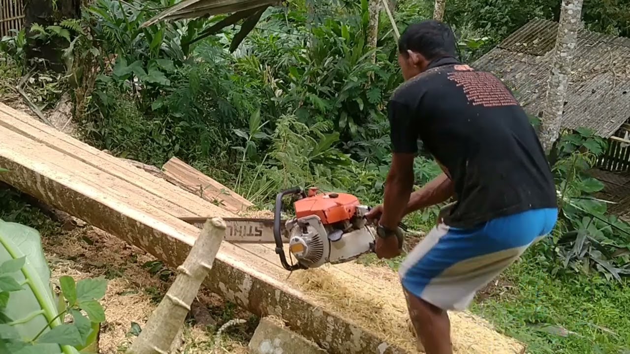 woodworking and splittingwood..chainsaw stihl 070