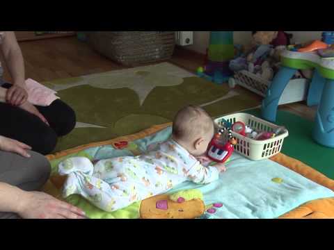 Video: Kaip Maitinti 4 Mėnesių Kūdikį