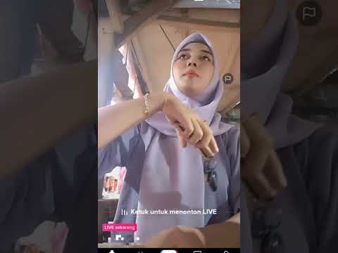Jilbab montok live sambil jualan