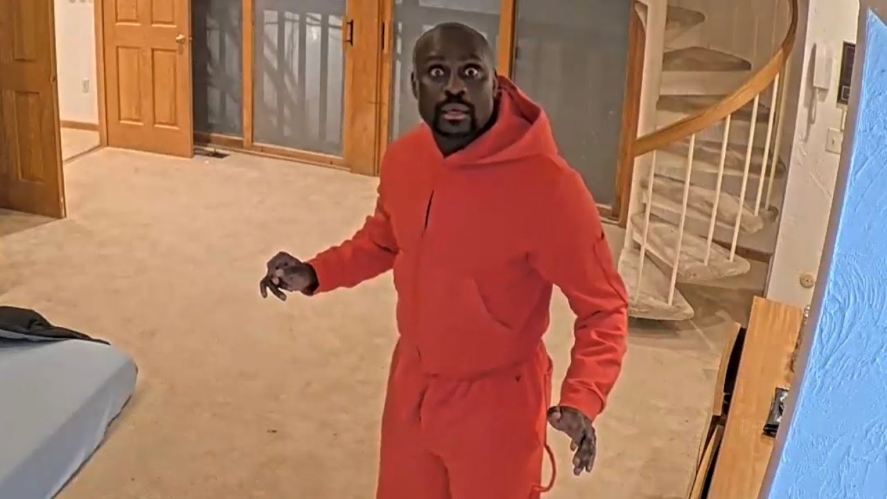 Burt Receives the First TTS of Season 3.5 | Fishtank.LIVE