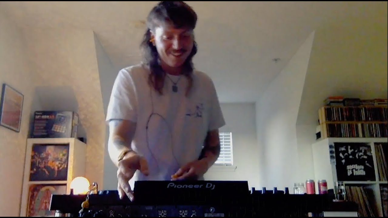 Groovy Deep House Mix | Mood Therapy Radio Show 5