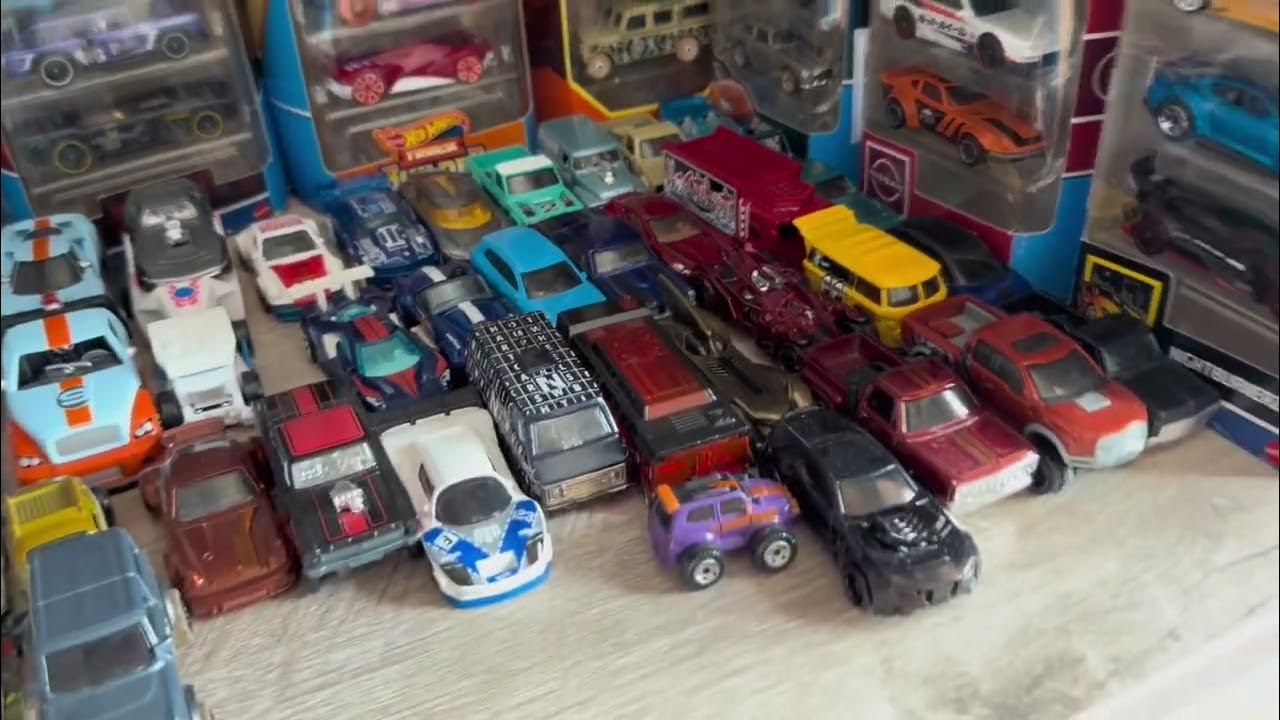 показал все свои машинки в моей коллекции есть супер тачки 🔥 у меня 300 ...