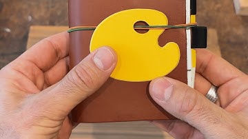 [people of paper republic] How Gabriel sets up his pocket leather journal