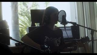 Video-Miniaturansicht von „room to breathe -- acoustic session“