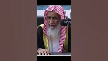 يقول السائل صليت مع جماعة في المسجد صلاة الفريضة ثم أقيمة الصلاة فصليت مع الجماعة الثانية فماذا علي 