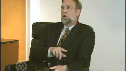 Moore, Chris: Problem Solving vs. Transformative Mediation - Mediate.com Video