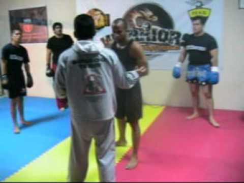 Edwin Cobos Kick Boxing - Golpes