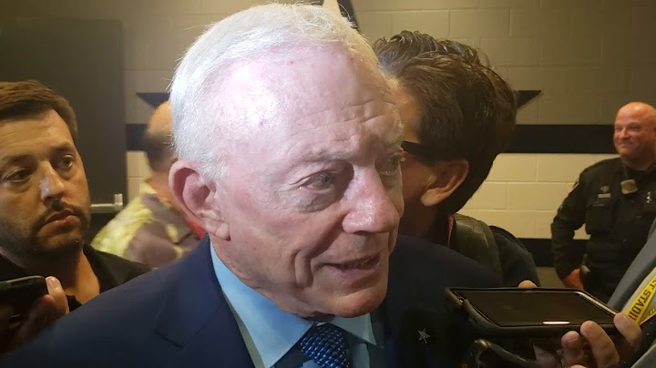Jerry Jones reacts to Dallas Cowboys' offensive fireworks