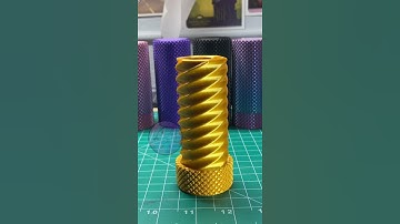 3D Printed Knurled Twist Conatiner