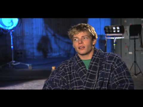 Hunter Parrish Photo 13