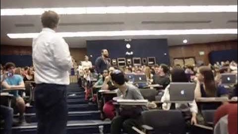 A Cappella Flash Mob