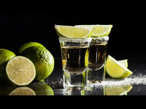 Video: Como Y Con Que Beber Tequila