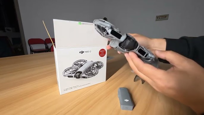 Karin Parsonsning yalangoch surati