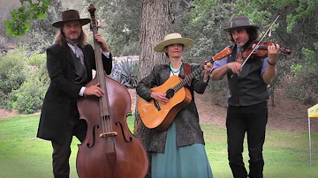 Cowboy Fiddle Music  "BUCKWHEAT PANCAKES" - The Silver Mountain String Band