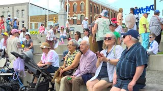 УНО Міста Barrie зорганізувало барвисте свято Дня Вишиванки на березі чудового озера Simcoe