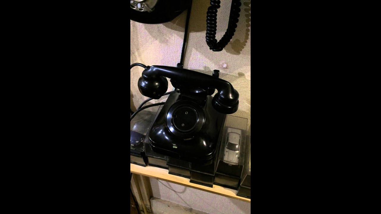 3号共電式電話機。沖電気製 - YouTube