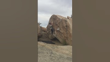 Chuckawalla (V1) | Outback Bouldering | Joshua Tree Climbing