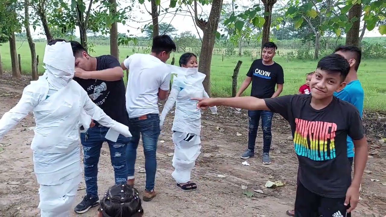 Hoy YOVANI nos Regaló 100💵 para hacer este Reto divertido De la Monia😱 mirén quién Ganó🤣🤣🤣