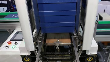 Automatic machine for putting the lid on the rigid box, for shoe box production
